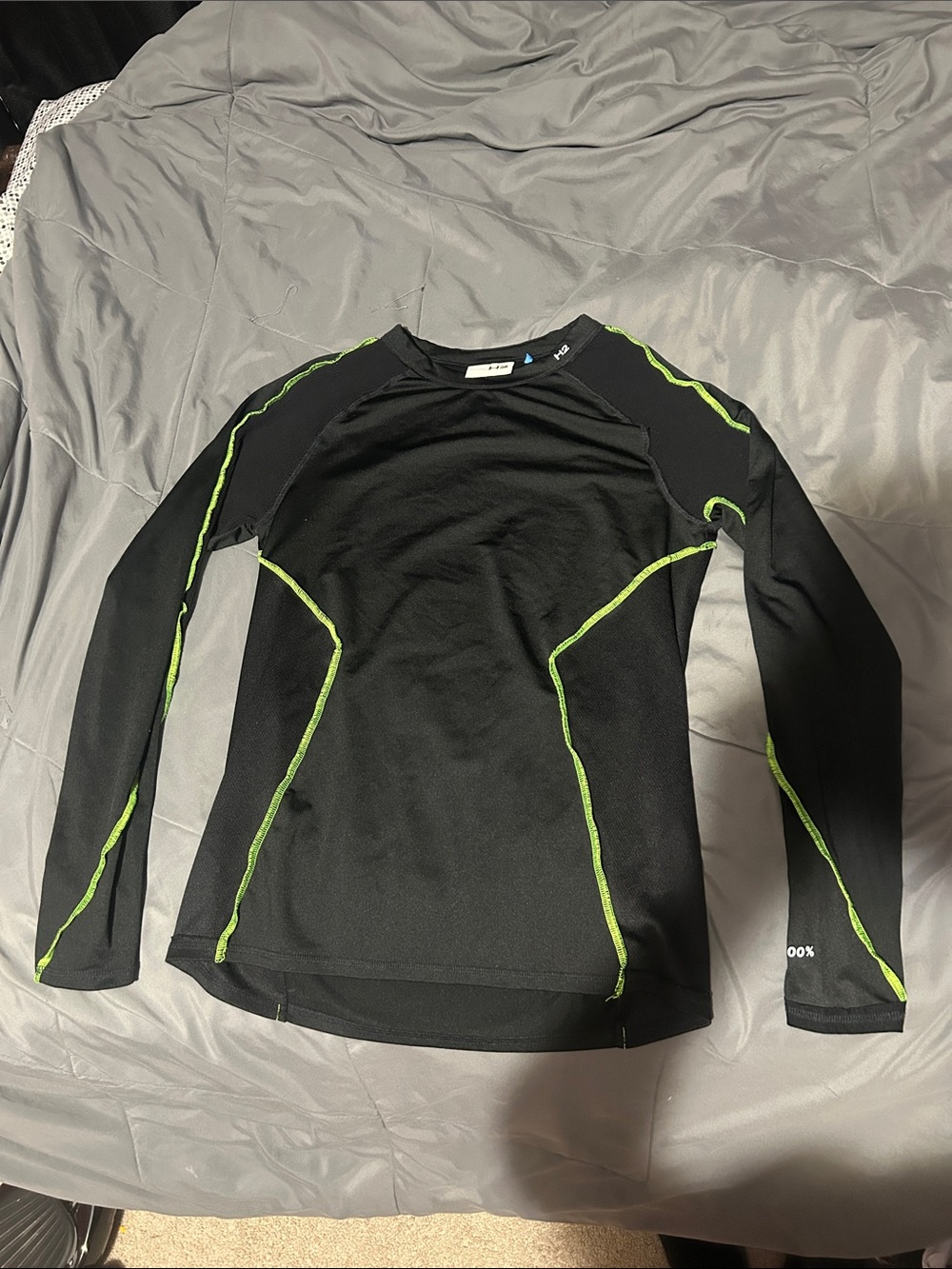 H2 Long Sleeve Athletic Top